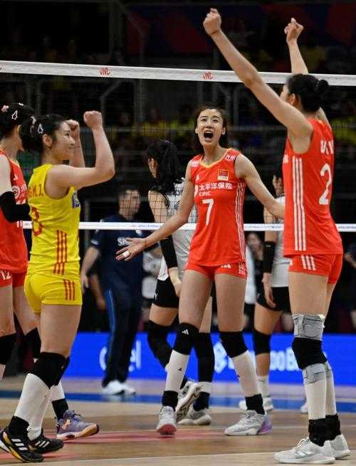 中国女排3-1力克日本女排，技术、战术与团队精神的全面胜利